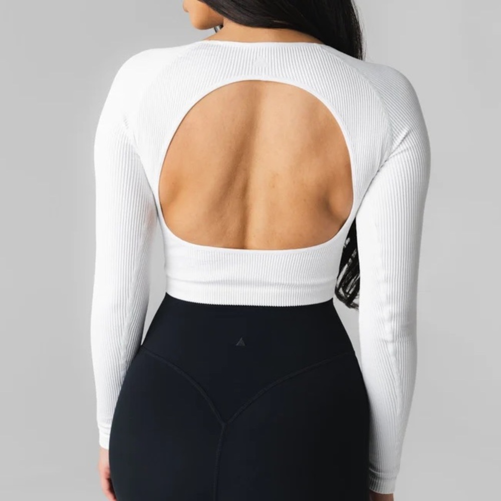 Vitality Synergy Open Back Ribbed Top - Picture 2 of 9